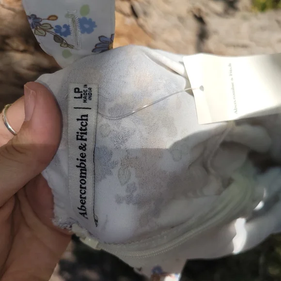 Abercrombie & Fitch | White Floral Dress | Large Petite - Picture 9 of 11